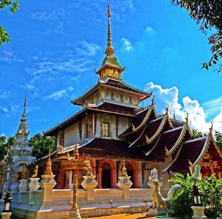 Wat Pa Daraphirom Temple